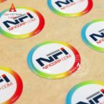 In logo tem nhựa phủ keo epoxy giá rẻ - Mẫu 07
