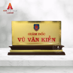 Biển chức danh cao cấp mạ vàng đế gỗ tam cấp - Mẫu 3