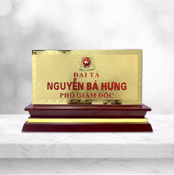 Biển chức danh cao cấp mạ vàng đế gỗ tam cấp - Mẫu 2