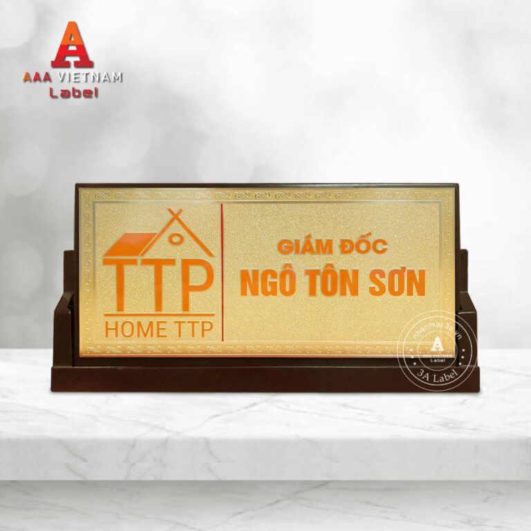 Biển chức danh đồng ăn mòn đế gỗ tam giác - Mẫu 14
