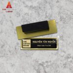 Thẻ tên nhân viên cài áo đẹp - Mẫu 03