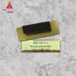 Thẻ tên nhân viên cài áo đẹp - Mẫu 10