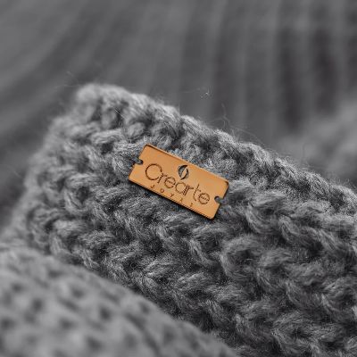 Tem nhãn mác quần áo